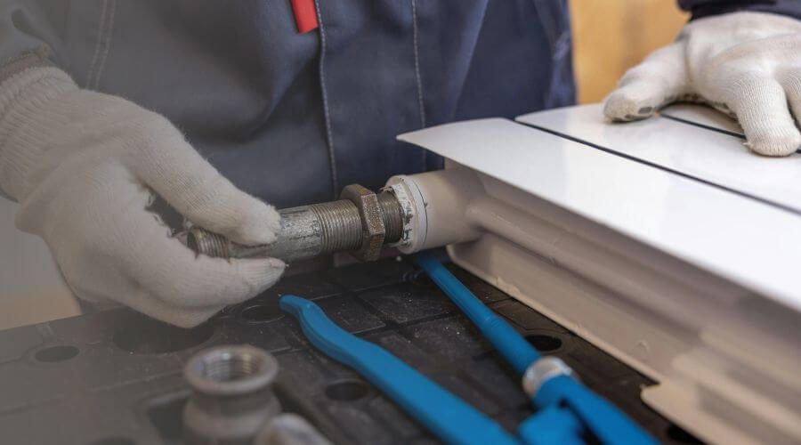 Local annual plumbing maintenance in England, AR